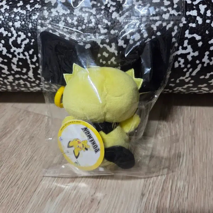 [BUNJANG] Pichu Plush Doll / 피츄 인형 판매