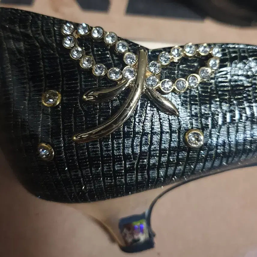 [BUNJANG] TANDY Wave Gold Glitter Cubic Pumps / TANDY 웨이브 골드 글리터 큐빅장식 펌프스 (240) 굽:5cm