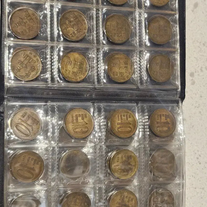 [BUNJANG] Korean 10 Won Brass Coin Collection / 한국 10원 황동화/구권 동전 컬렉션