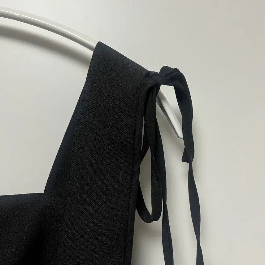 [BUNJANG] Our Cosmos Black Blouse / 아워코모스 블라우스