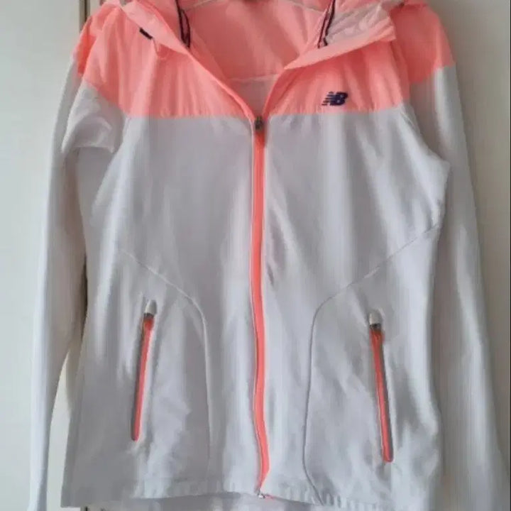 [SOLD OUT] 뉴발란스 후드집업 90(M) 여성