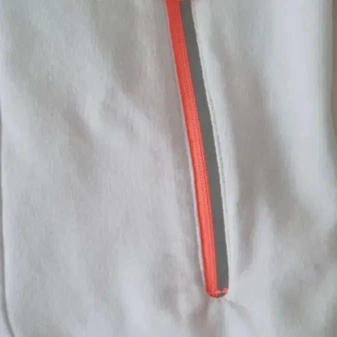 [SOLD OUT] 뉴발란스 후드집업 90(M) 여성
