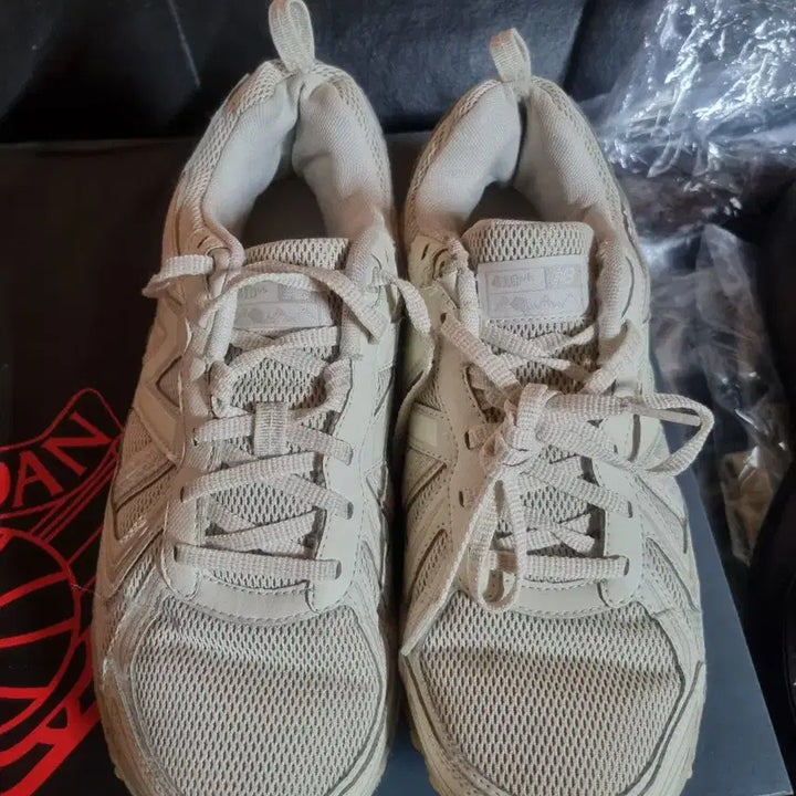 [BUNJANG] New Balance 410v5 Trail Beige 2E 280 / 뉴발란스 410v5 트레일 베이지 2E 280