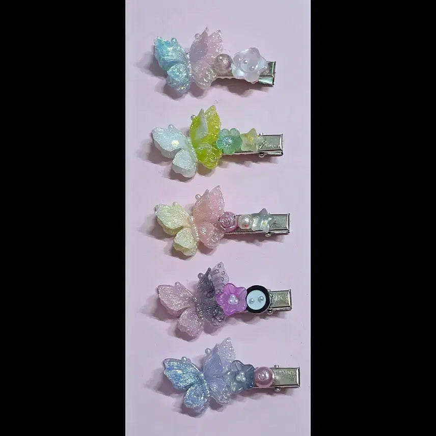 [BUNJANG] Kitsch Butterfly Hair Pin / 키치한 느낌의 나비 머리핀 헤어핀