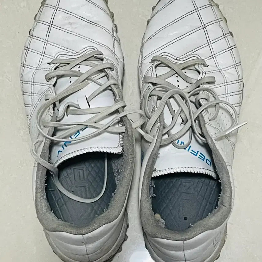 [BUNJANG] Definitive White Futsal Shoes / 데피니브 흰색 풋살화