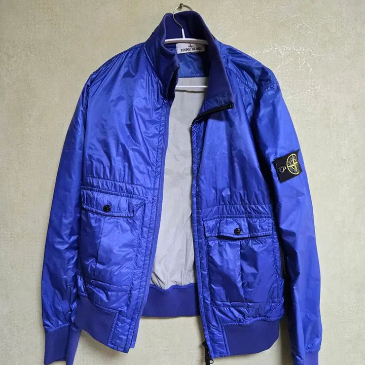 [BUNJANG] Stone Island Micro Ripstop Windbreaker Blouson M / 스톤아일랜드 마이크로립스탑 바람막이 블루종 M