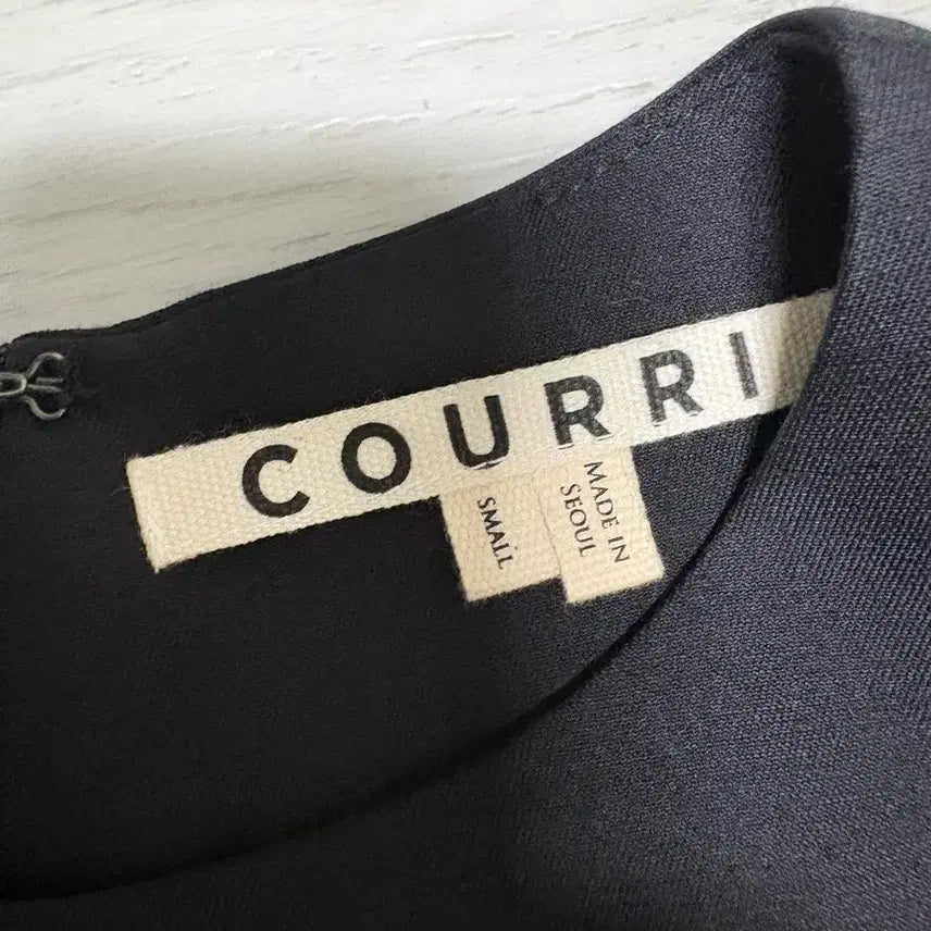 [BUNJANG] COURRI 코우리 크롭 코쿤 상의(블랙), S / COURRI 코우리 크롭 코쿤 상의(블랙), S