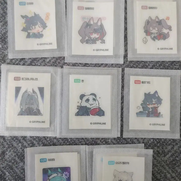 [BUNJANG] Arknights ENDFIELD GS25 Photocard &amp; Ttibuseel / 7월2일 버전 엔드필드 포토카드, 띠부씰 팝니다. 명일방주 gs25