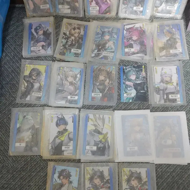 [BUNJANG] Arknights ENDFIELD GS25 Photocard &amp; Ttibuseel / 7월2일 버전 엔드필드 포토카드, 띠부씰 팝니다. 명일방주 gs25