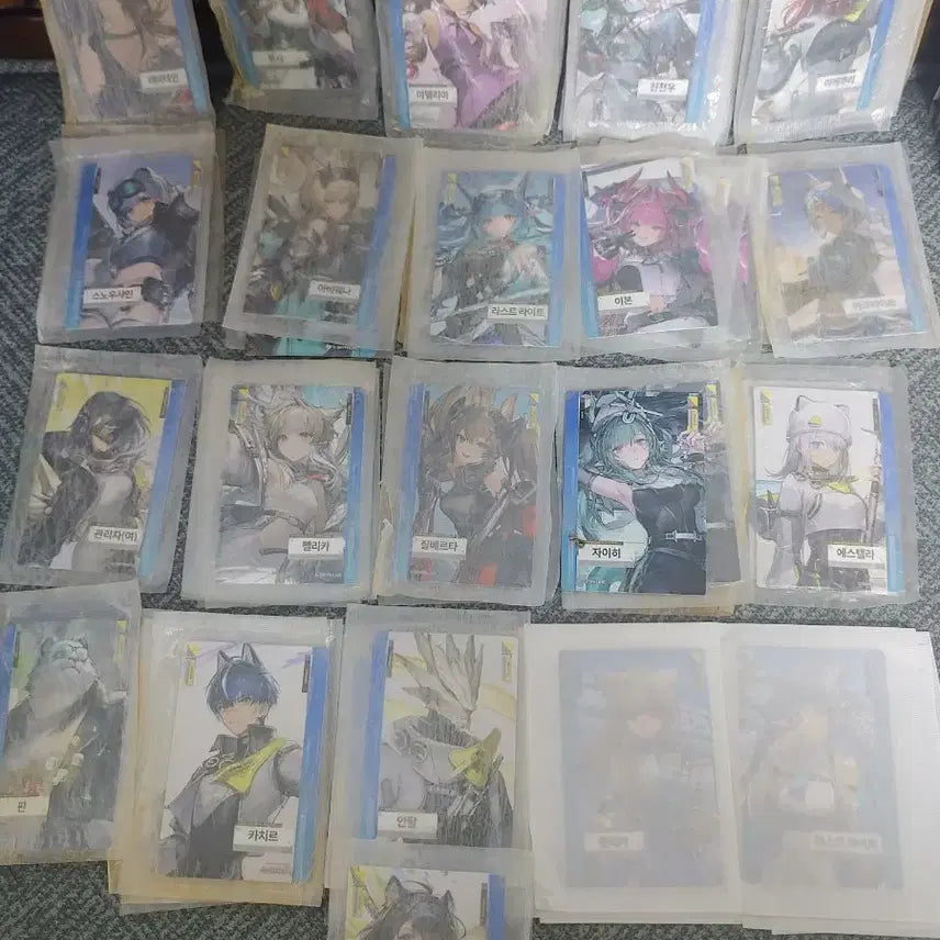 [BUNJANG] Arknights ENDFIELD GS25 Photocard &amp; Ttibuseel / 7월2일 버전 엔드필드 포토카드, 띠부씰 팝니다. 명일방주 gs25
