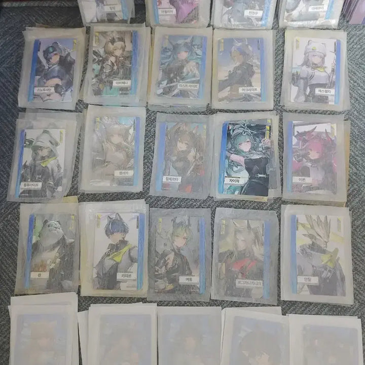 [BUNJANG] Arknights ENDFIELD GS25 Photocard &amp; Ttibuseel / 7월2일 버전 엔드필드 포토카드, 띠부씰 팝니다. 명일방주 gs25