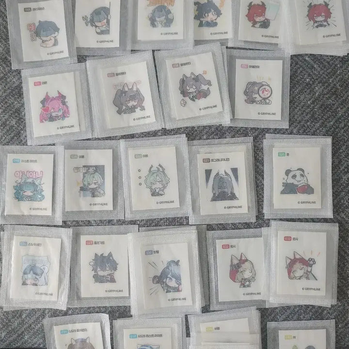 [BUNJANG] Arknights ENDFIELD GS25 Photocard &amp; Ttibuseel / 7월2일 버전 엔드필드 포토카드, 띠부씰 팝니다. 명일방주 gs25