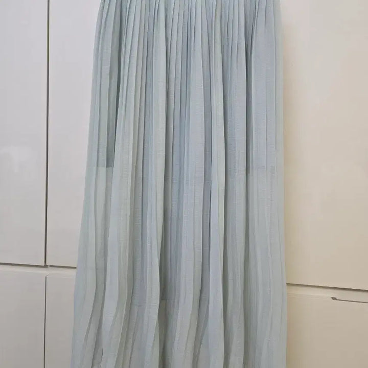[BUNJANG] Sky Blue Asymmetric Long Pleated Skirt / 하늘색 언발란스 롱 플리츠 스커트