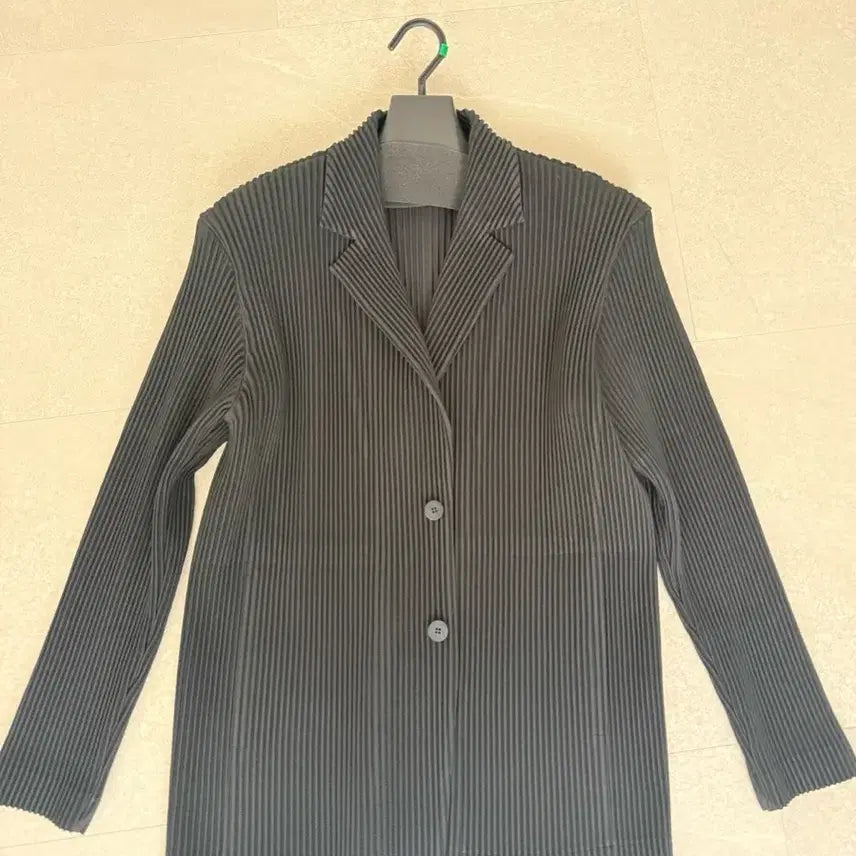 [SOLD OUT] 옴므플리세 오버사이즈 자켓 4사이즈
