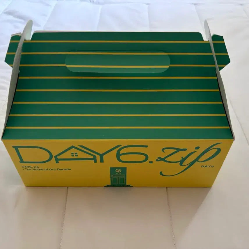 [SOLD OUT] 데이식스 팝업 데식집 굿즈 향초