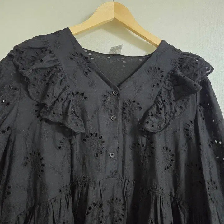 [BUNJANG] Black Lace Punching Long Dress / 블랙 레이스 펀칭 롱 원피스 임부복 가능