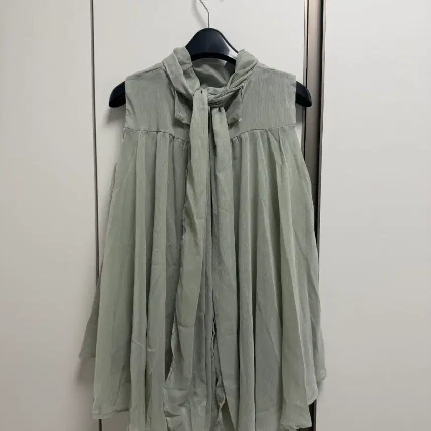 [BUNJANG] Unbranded Ruffle Elf Long Blouse / [보관만한새제품] 저렴이x 여신 셔링 여신 엘프 롱 블라우스 핏이쁩니다