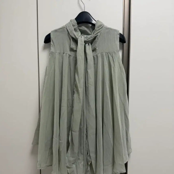 [BUNJANG] Unbranded Ruffle Elf Long Blouse / [보관만한새제품] 저렴이x 여신 셔링 여신 엘프 롱 블라우스 핏이쁩니다
