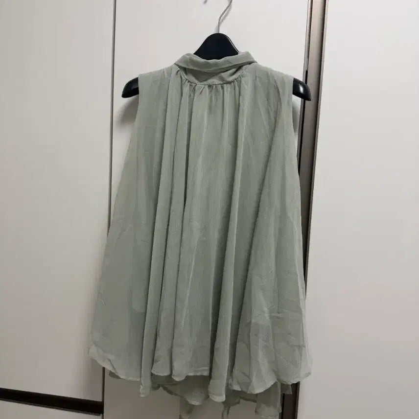 [BUNJANG] Unbranded Ruffle Elf Long Blouse / [보관만한새제품] 저렴이x 여신 셔링 여신 엘프 롱 블라우스 핏이쁩니다