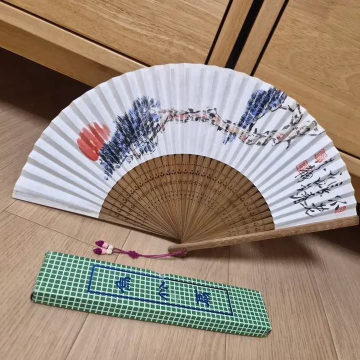 [SOLD OUT] 고급 전통 접이식 부채 (해와 소나무)