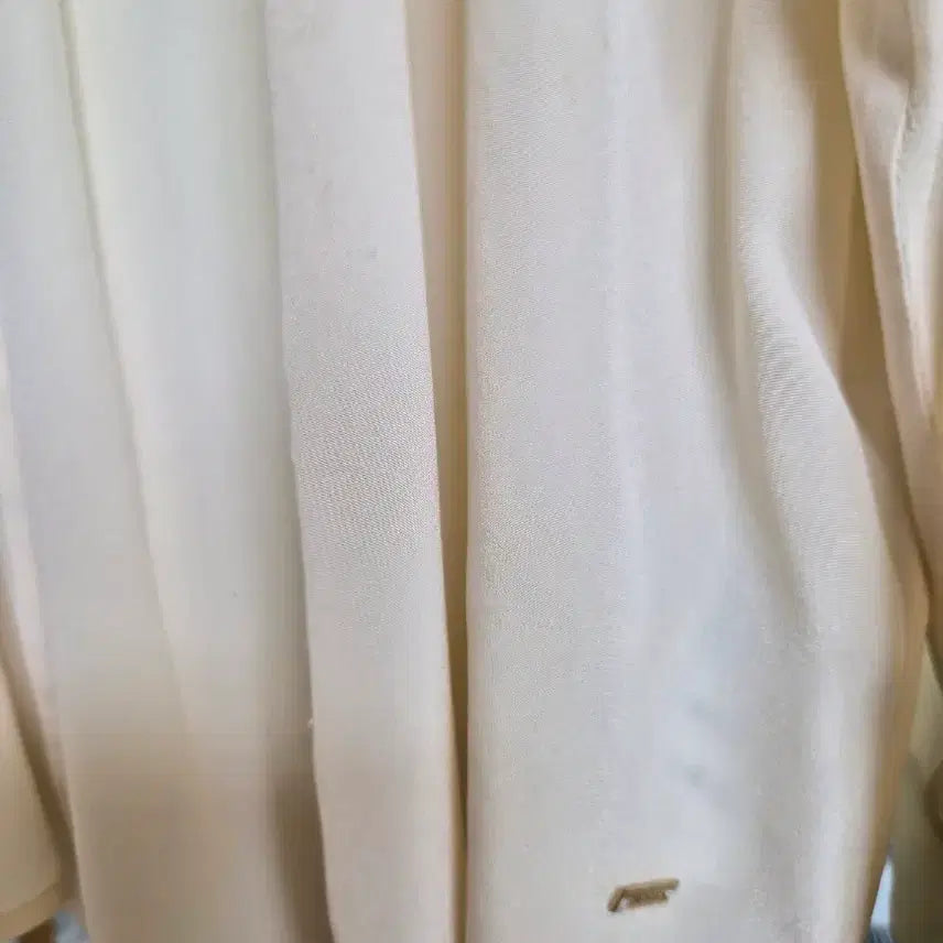 [BUNJANG] Tommy Hilfiger 100% Silk Blouse / 타미힐피거 실크 100프로 블라우스