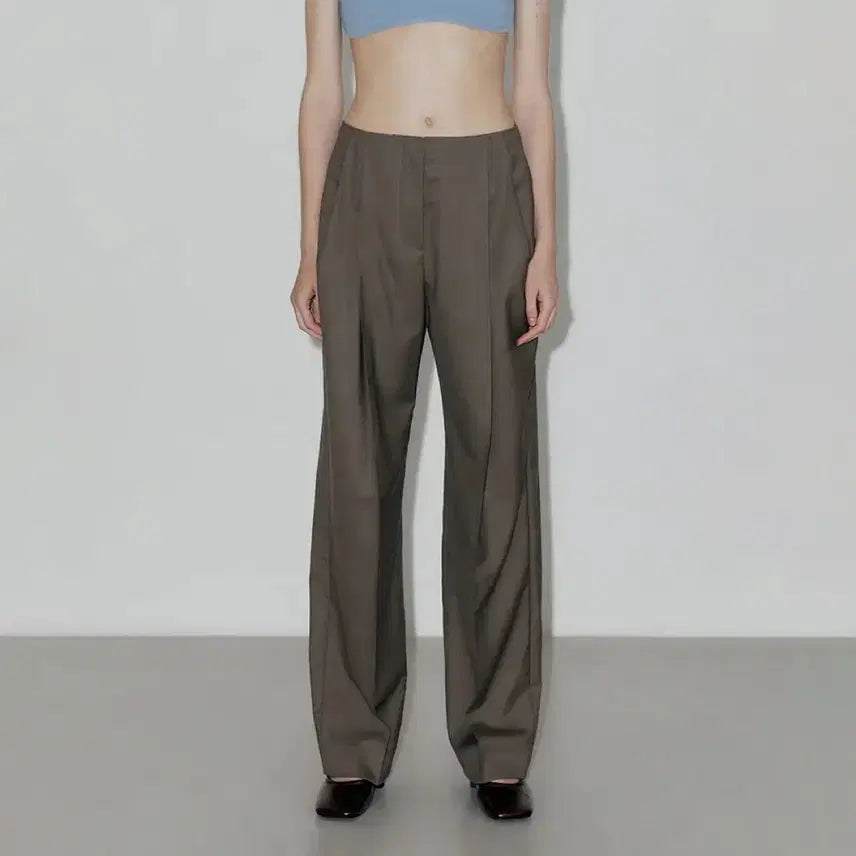[BUNJANG] LOW CLASSIC Low Rise Trousers Khaki S / 로우클래식 로우 라이즈 트라우저 카키 s