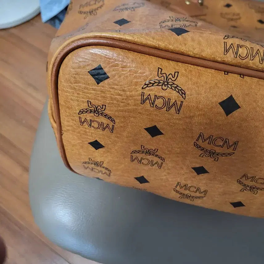 [BUNJANG] MCM Shoulder Bag / 엠씨엠 가방 성주택 있어요