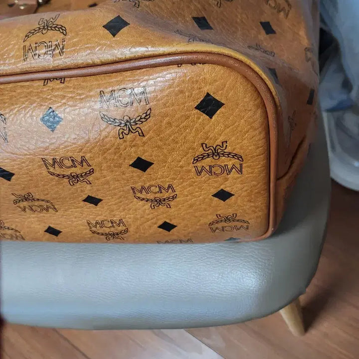 [BUNJANG] MCM Shoulder Bag / 엠씨엠 가방 성주택 있어요
