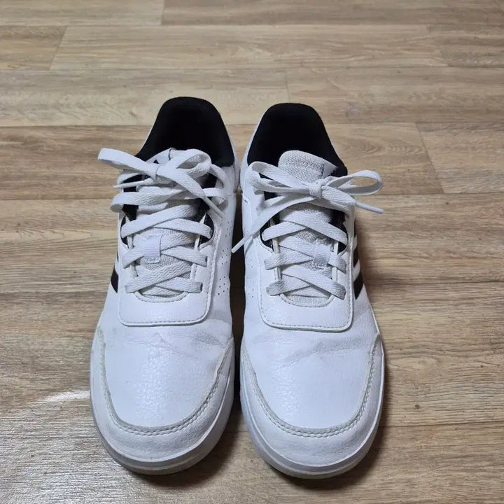 [SOLD OUT] 아디다스 흰색 운동화