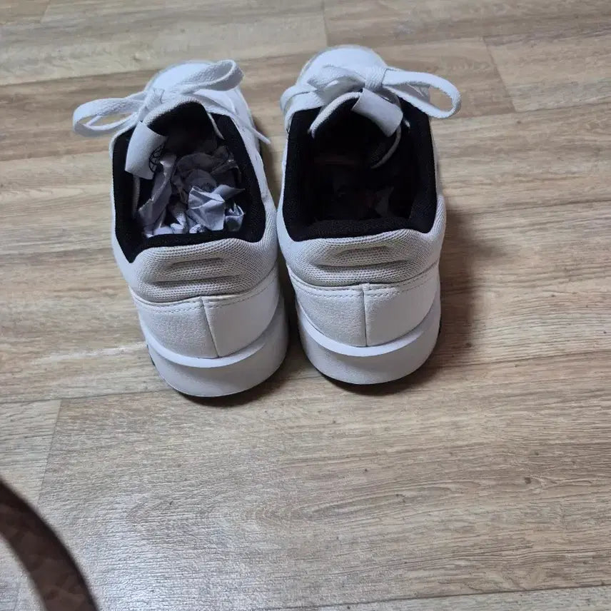 [SOLD OUT] 아디다스 흰색 운동화