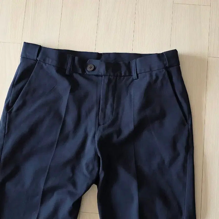 [BUNJANG] HUIZ HOMME Hidden Banding Slacks (Size M/30) / 휴아이지옴므 히든밴딩 슬랙스 M(30)