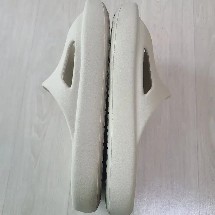 [BUNJANG] Puma Suede Mayu Slip-on Beige Slippers / 푸마 시부이캣 슬리퍼 베이지 240