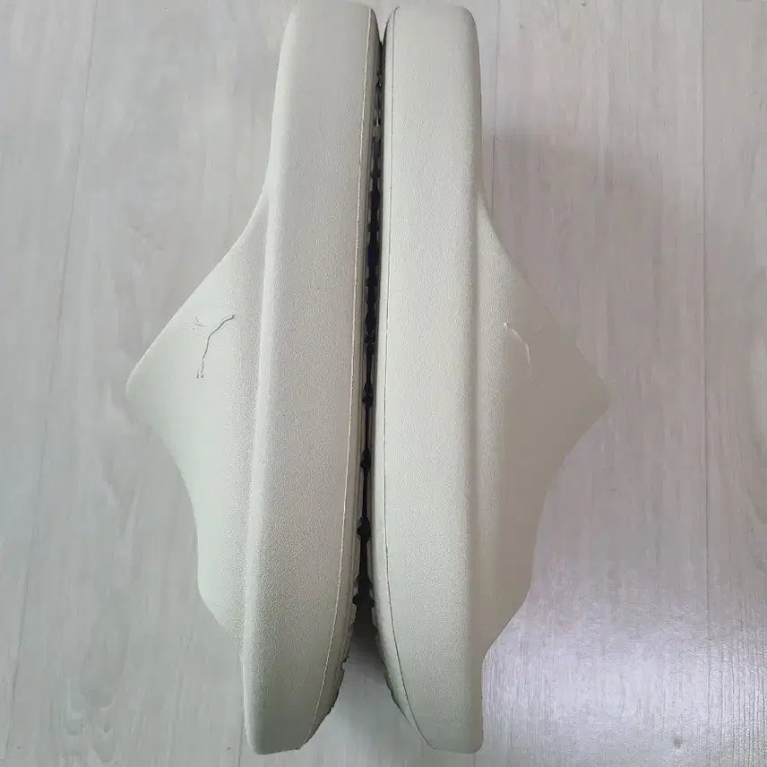 [BUNJANG] Puma Suede Mayu Slip-on Beige Slippers / 푸마 시부이캣 슬리퍼 베이지 240