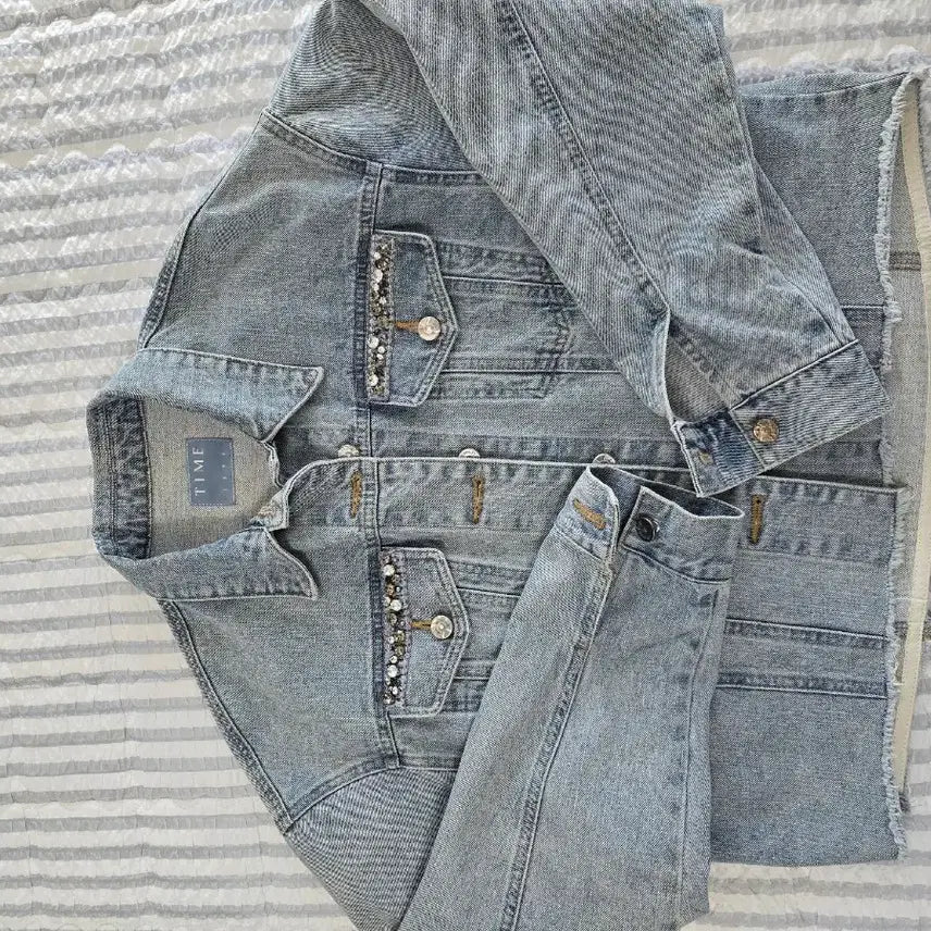 [SOLD OUT] 타임 TIME 크리스탈 청자켓