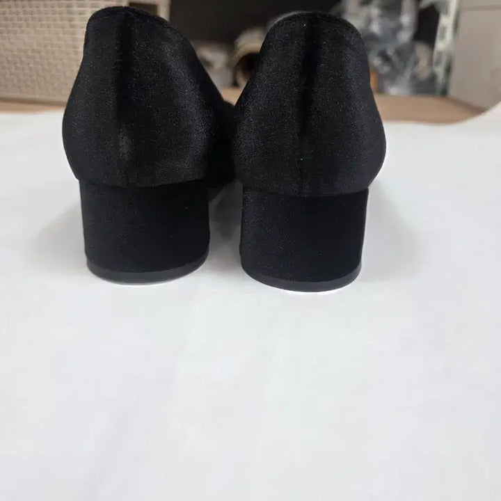 [BUNJANG] Amelia Pearl Cubic Pumps / 아멜리아 펌프스