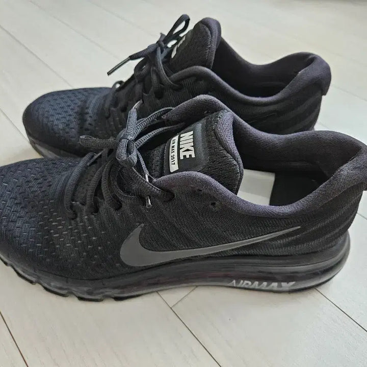 [BUNJANG] Nike Air Max 2017 All Black Sneakers / 나이키 에어 맥스 2017 올블랙 265