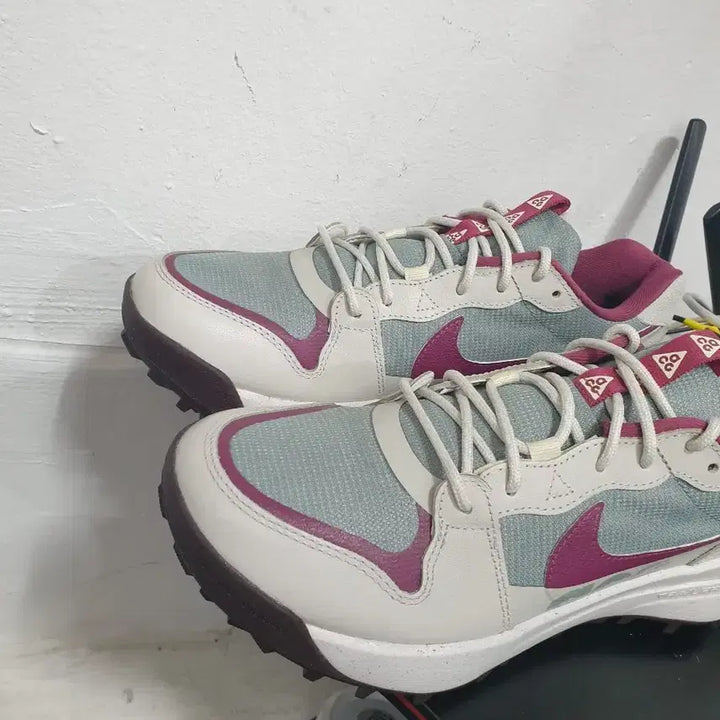 [BUNJANG] Nike ACG Trailframe Sneakers Purple / 나이키 ACG 트레일프레임 운동화 퍼플(250)