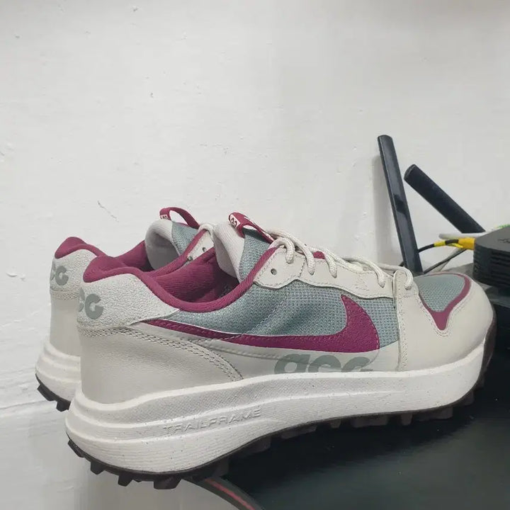 [BUNJANG] Nike ACG Trailframe Sneakers Purple / 나이키 ACG 트레일프레임 운동화 퍼플(250)