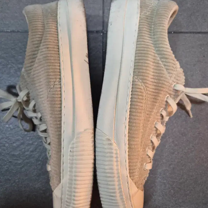[BUNJANG] Catchball Corduroy Sneakers / 캐치볼 코듀로이 스니커즈