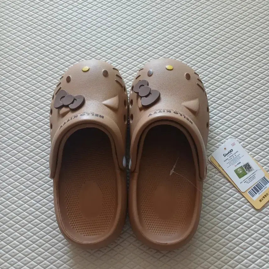 [SOLD OUT] (새상품) 헬로키티 슬리퍼/브라운250
