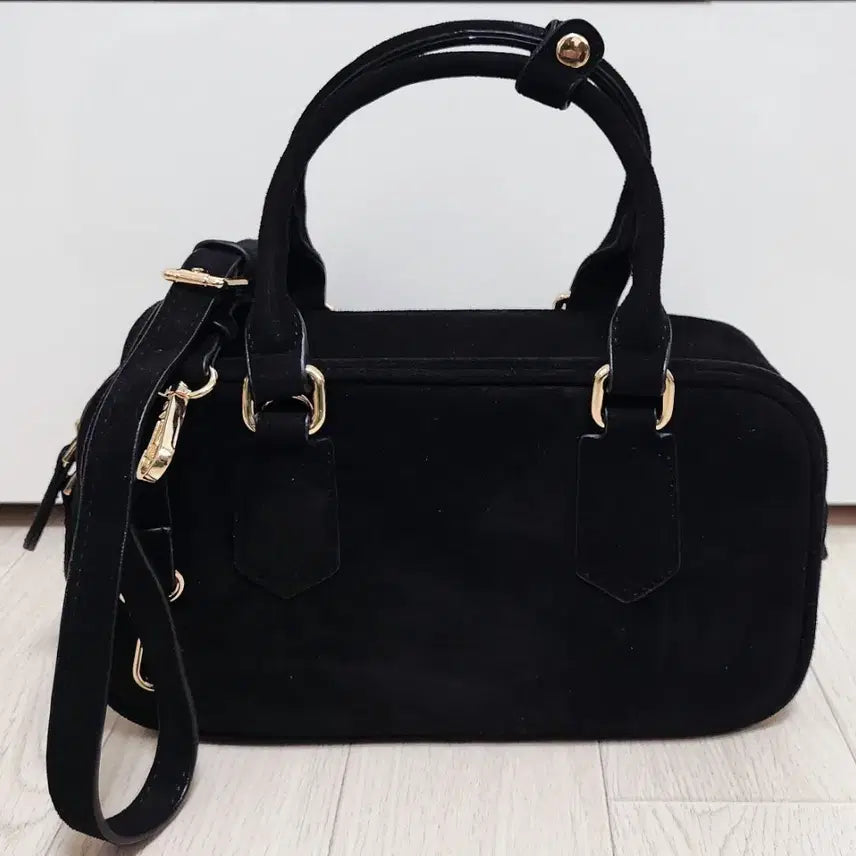 [BUNJANG] Black Suede Shoulder Bag / 스웨이드가방