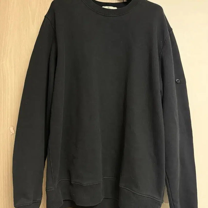 [SOLD OUT] 스톤아일랜드 맨투맨 블랙 XL