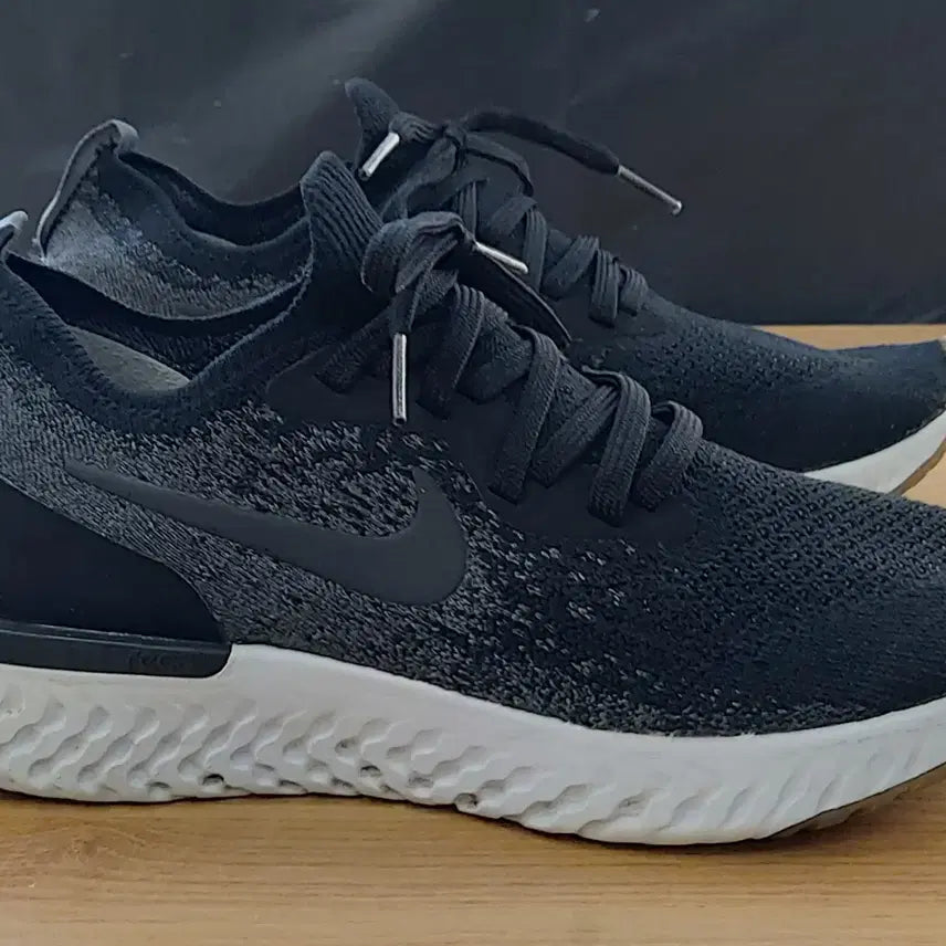 [BUNJANG] Nike Epic React Flyknit 2 Running Shoes - Black/Grey, 260mm / 나이키 260 에픽 리액트 플라이니트 2 운동화/워킹화. BK. A