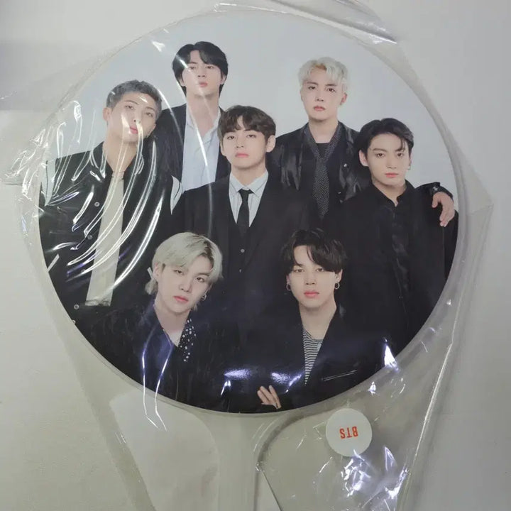 [BUNJANG] BTS Uchiwa Bundle Set / 방탄소년단 피켓 우치와 아리랑, 퍼투댄 미개봉 일괄
