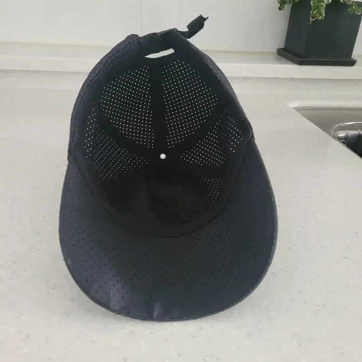 [BUNJANG] Black Mesh Ball Cap Hat / 검정색 메쉬 볼캡 모자
