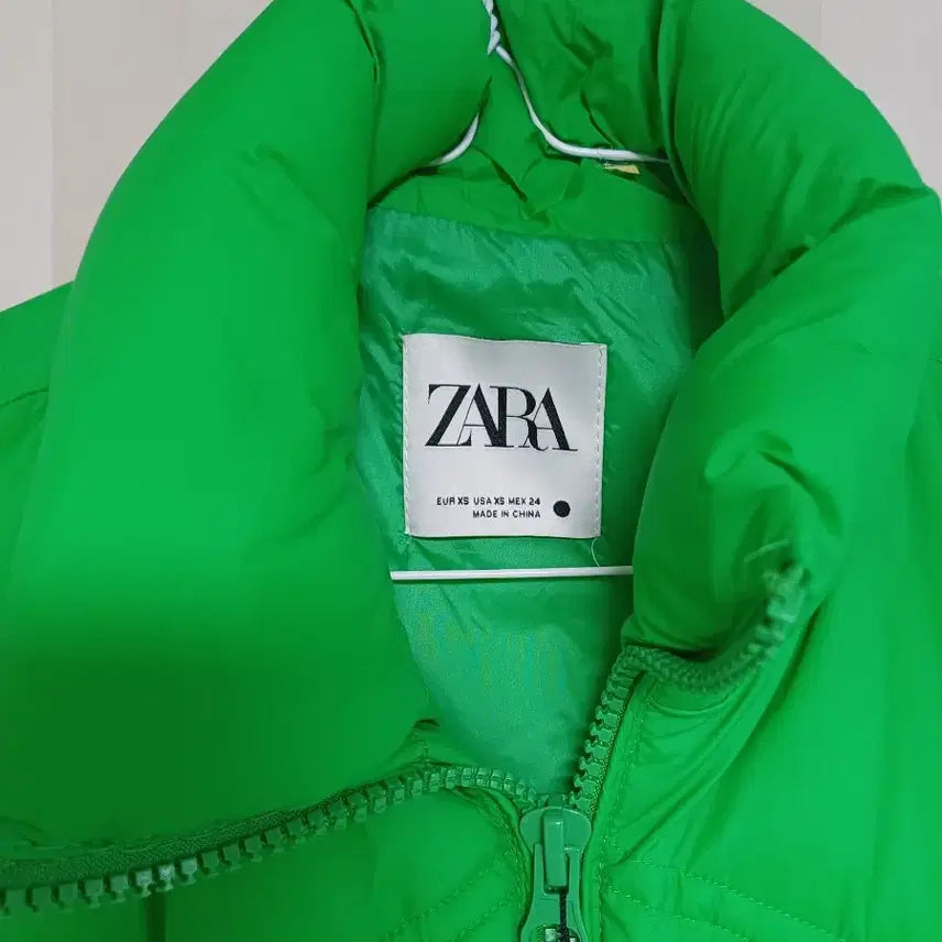 [BUNJANG] Zara Padded Vest Green XS / 자라 XS 그린 패딩 조끼 새상품