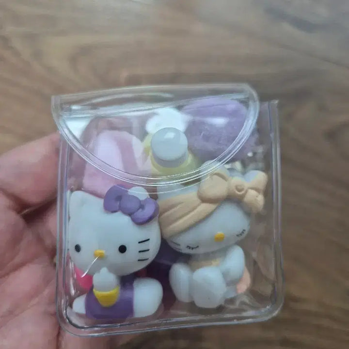 [BUNJANG] Kitty Mini Figure Keyring Bag Charm / PVC 파우치 키티 미니 피규어 키링 가방고리