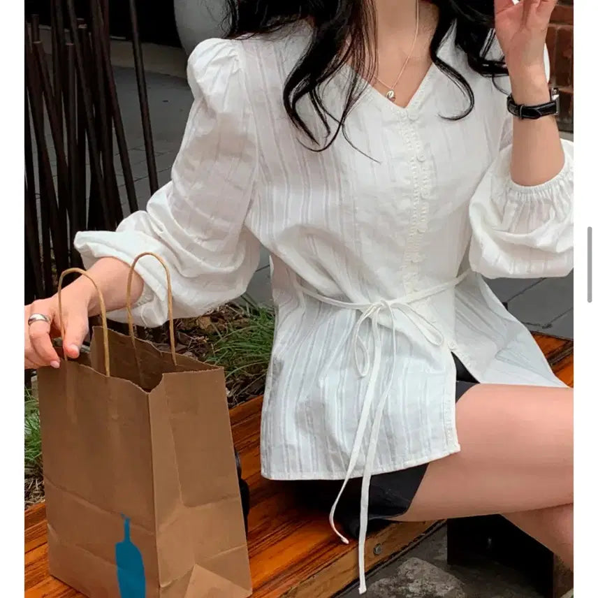 [BUNJANG] Dearment Lace Line Cotton Blouse / 디어먼트 퍼퓸 레이스 라인 스트랩 코튼 블라우스