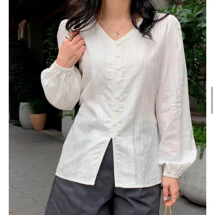 [BUNJANG] Dearment Lace Line Cotton Blouse / 디어먼트 퍼퓸 레이스 라인 스트랩 코튼 블라우스