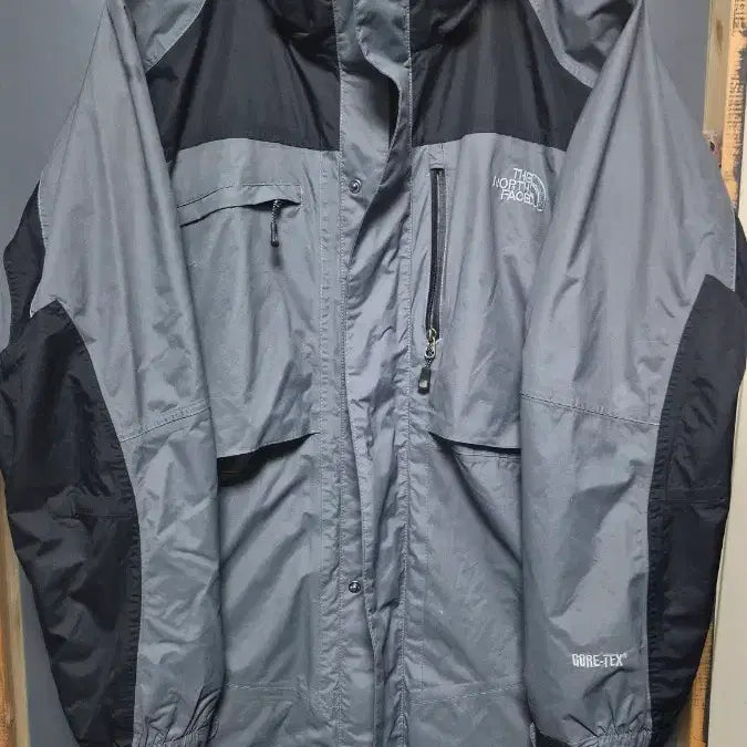 [BUNJANG] The North Face Gore-Tex Windbreaker Jacket Gray/Black / xl)노스페이스 고어텍스 바람막이 회색/검정